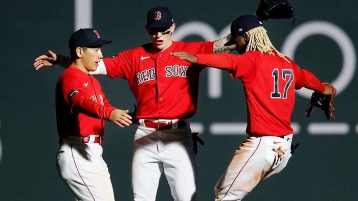 Red Sox Win 6th Straight Complete 4 Game Sweep Of Blue Jays