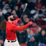 Connor Wong of the Red Sox watches the flight of his solo home run, which broke a 6-6 tie, during the eighth inning.