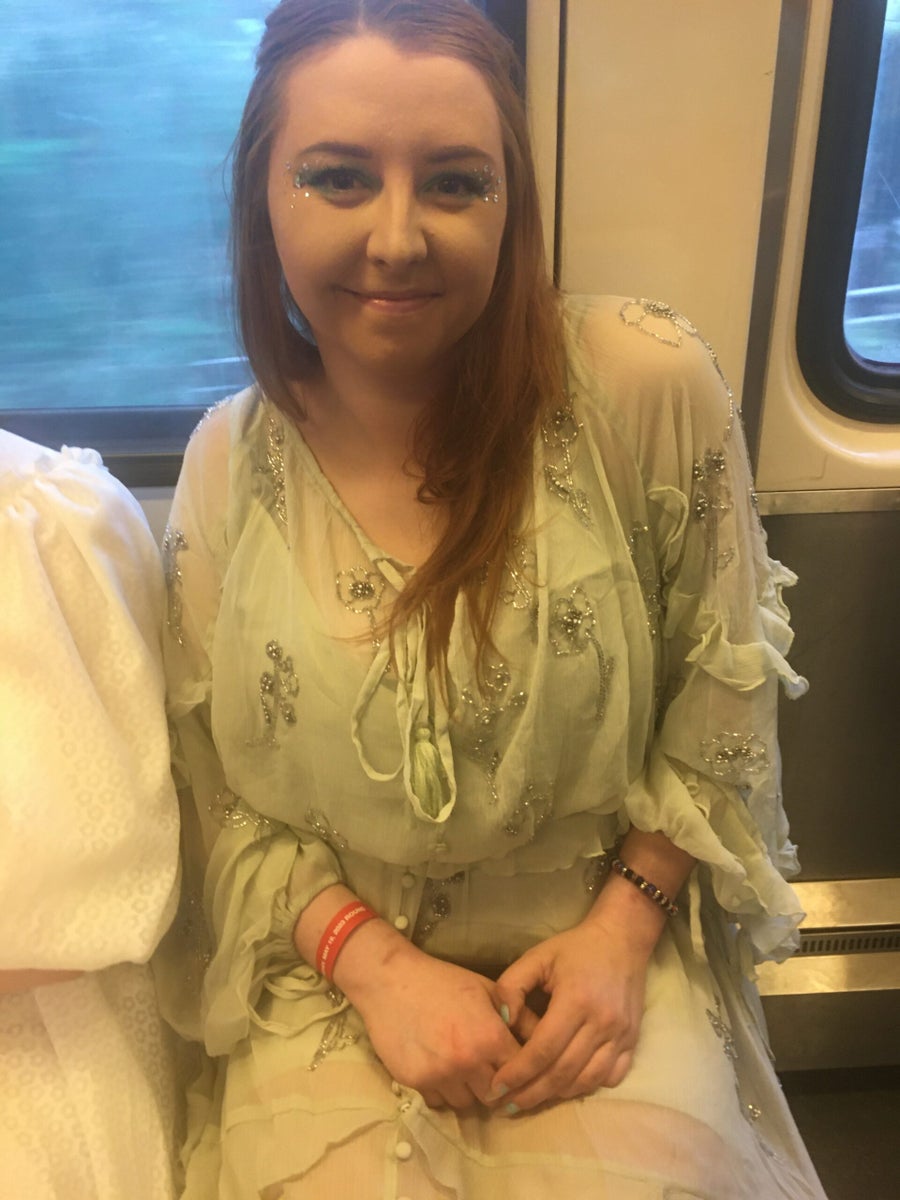 Meet The Swifties On The Train To Gillette Stadium Boston meet-the-swifties-on-the-train-to-gillette-stadium-boston