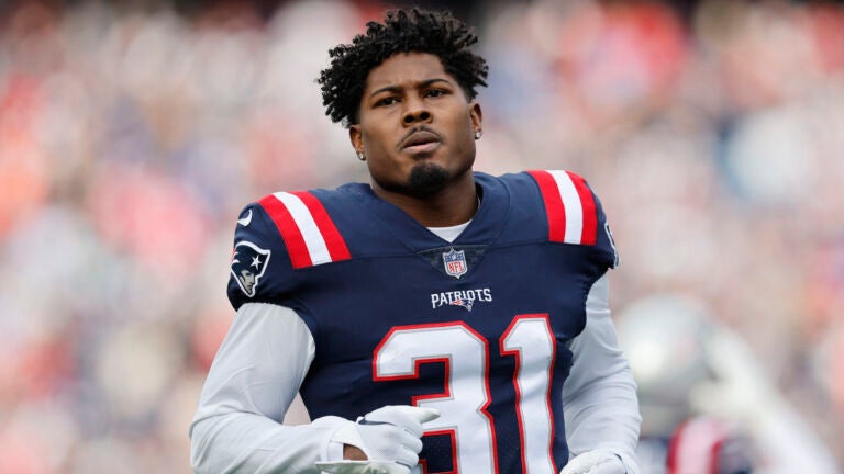 Jonathan Jones is ready to lead Patriots' next wave in secondary