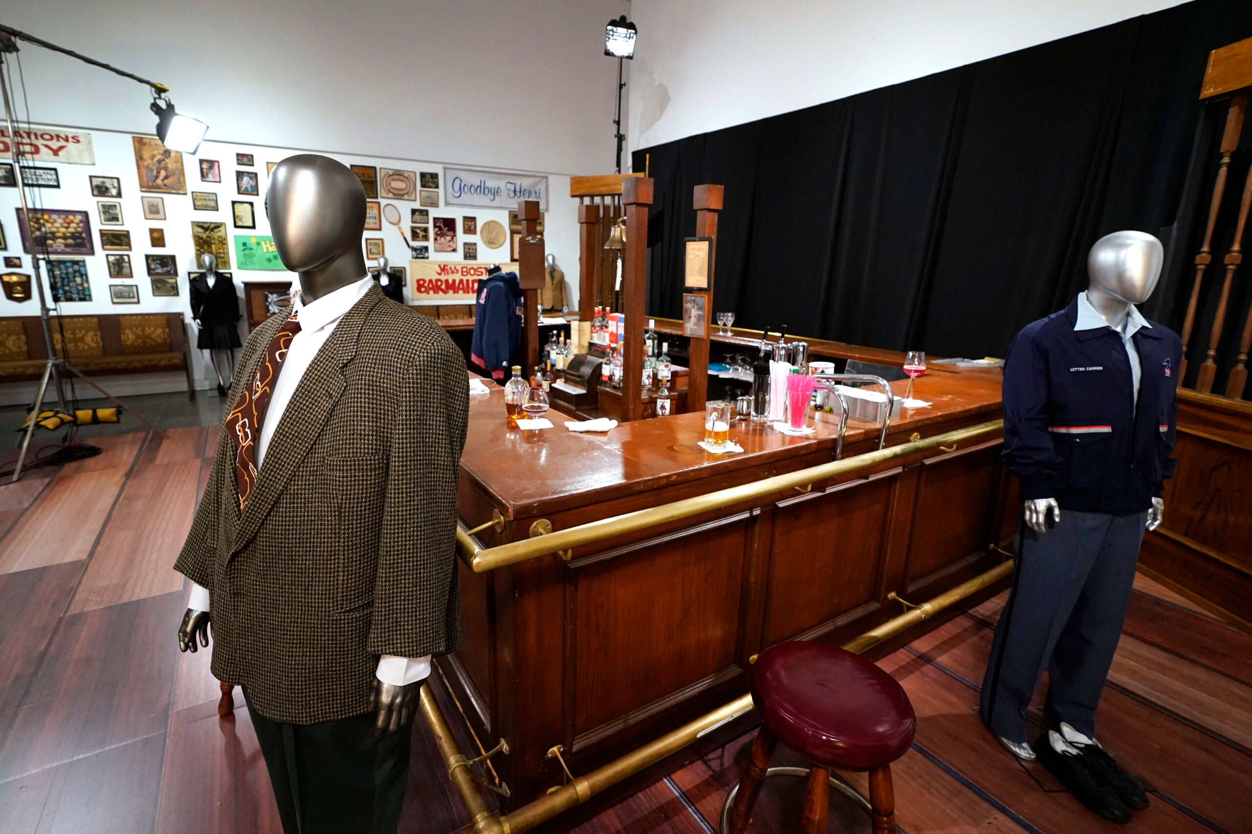 Auction of Bill Russell's memorabilia nets more than $5M