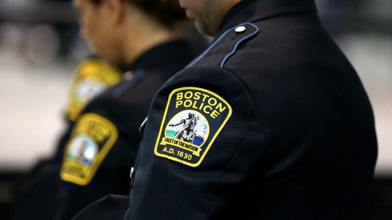 波士顿警方正在寻找在感恩节前最后一次联系的男子