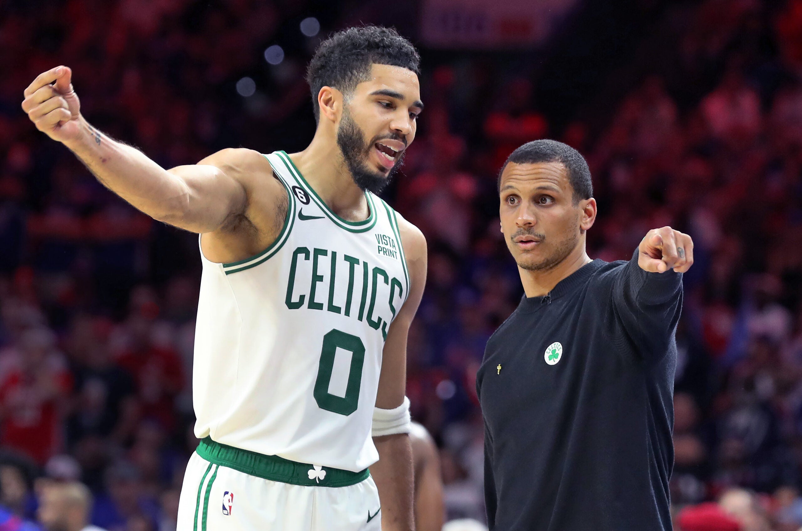 NBA: Celtics, Warriors e Lakers estão a um passo da semifinal