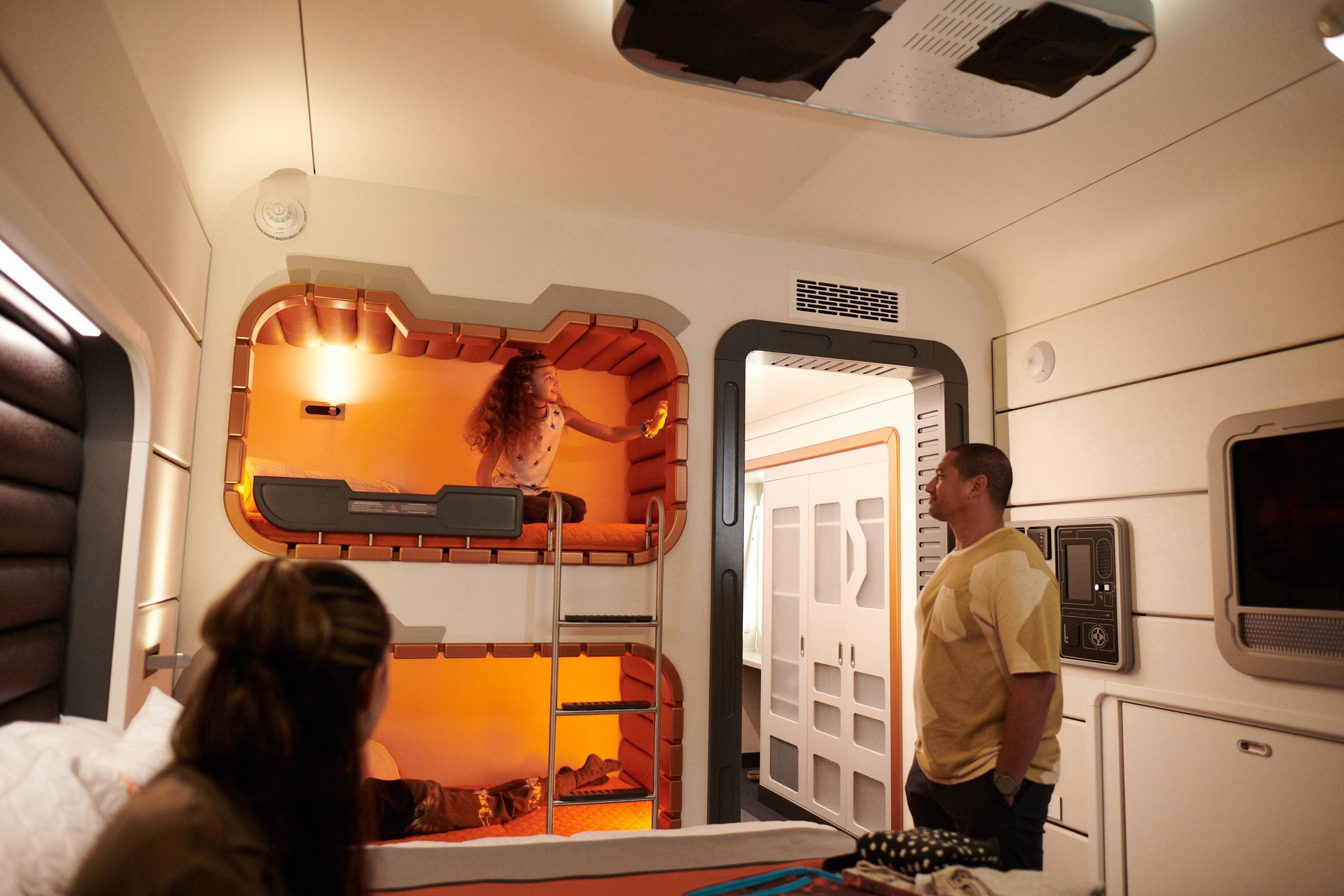Rooms in the Galactic Starcruiser featured bunk-bed setups and no windows. 