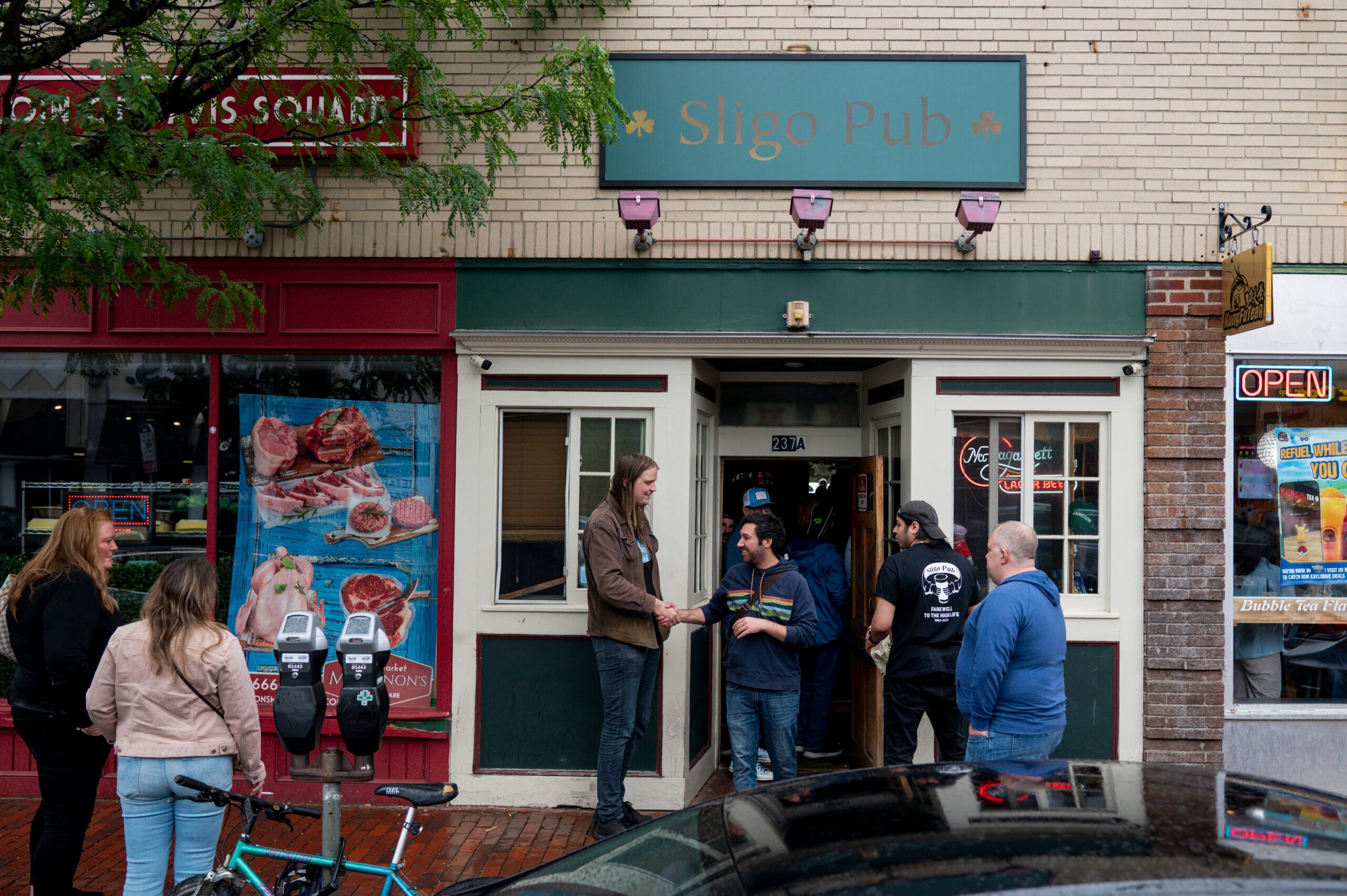 Photos: Somervilles Sligo Pub says a not-so Irish Goodbye
