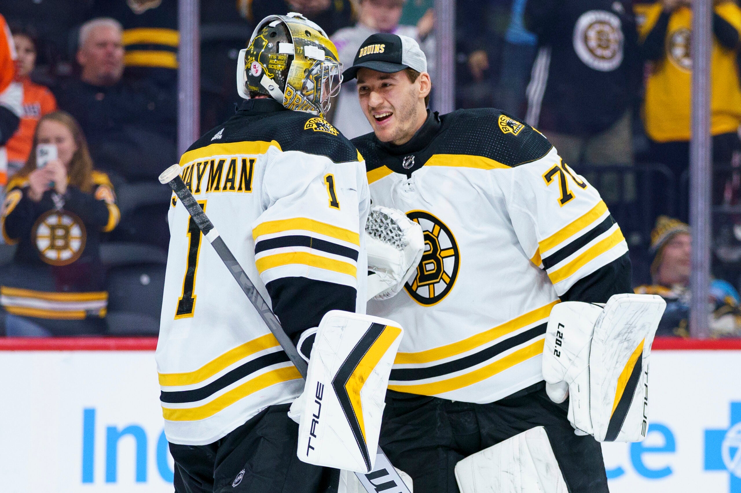 Bruins sign top goalie prospect to contract extension