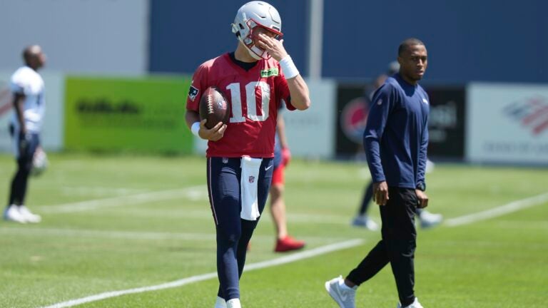 Patriots QB Mac Jones wants to 're-earn the respect' in 2023