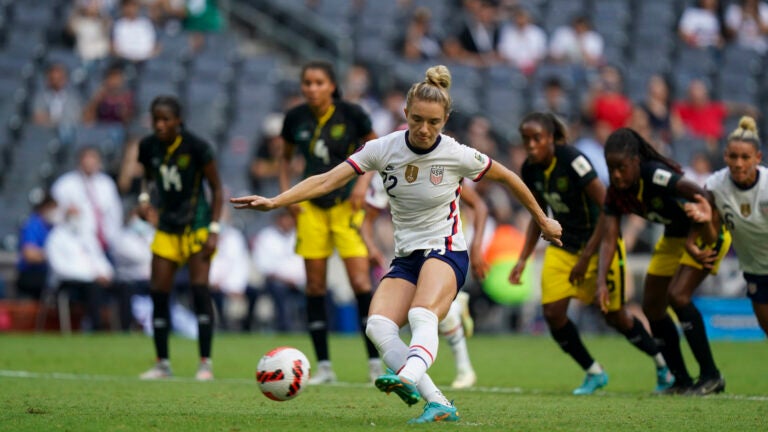 Kristie Mewis '13 Named to U.S. World Cup Team - Boston College Athletics