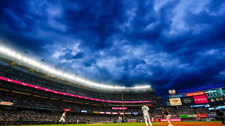 Behind Enemy Lines: The Red Sox Fan at Yankee Stadium - The New