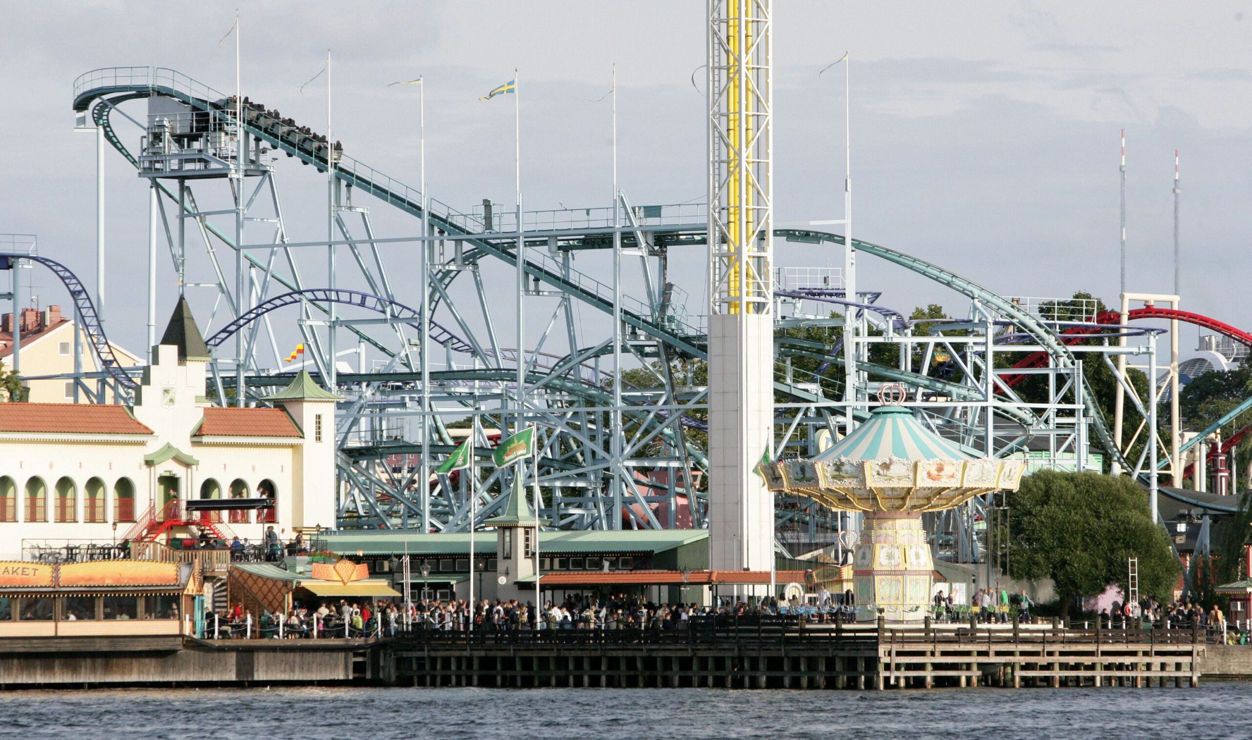 Riders plunge from a derailed roller coaster in Sweden killing one