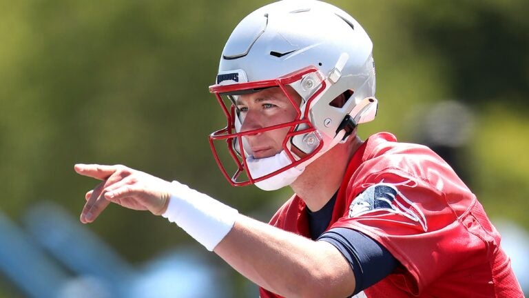 Patriots' Mac Jones named the 6th-best quarterback under age 25