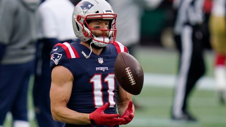 Patriots notes: Julian Edelman joins Rob Gronkowski on practice field