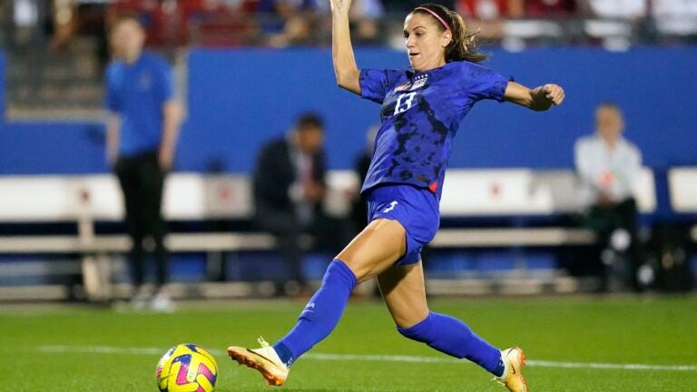 Did Christian soccer player Jaelene Hinkle skip U.S. women's team