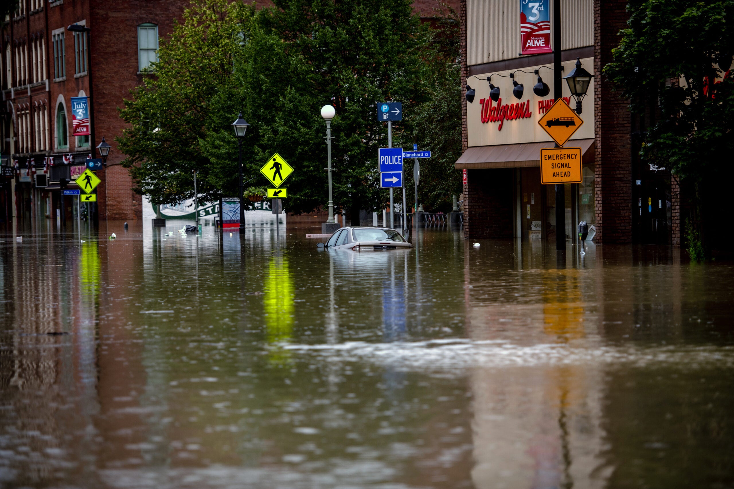 Vermont floods Montpelier braces as dam nears capacity