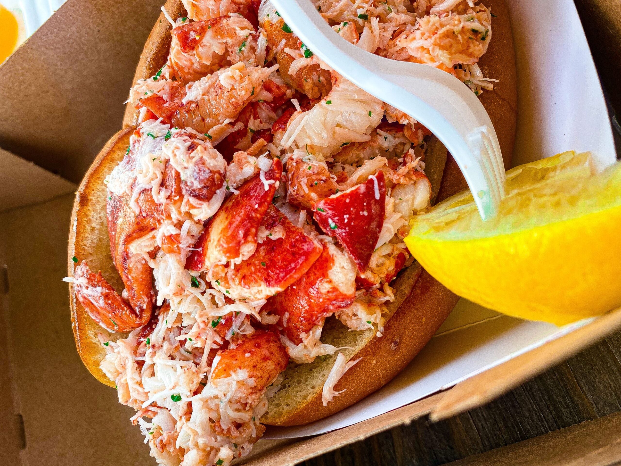 Lobster roll