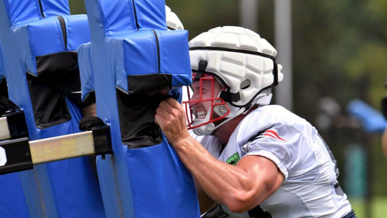 New England Patriots tight end Matt Sokol (87) performs field drills during  an NFL football practice, Thursday, July 27, 2023, in Foxborough, Mass. (AP  Photo/Steven Senne Stock Photo - Alamy