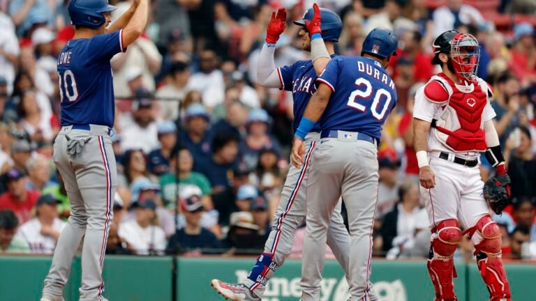 Red Sox beat the AL West-leading Rangers 10-6