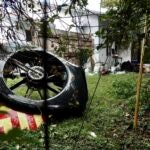 The tail rotor of a Broward Sheriff's Office Fire-Rescue helicopter is seen in the backyard of a home after crashing on Monday, Aug. 28, 2023, near Fort Lauderdale. Fla. (Joe Cavaretta/South Florida Sun-Sentinel via AP)