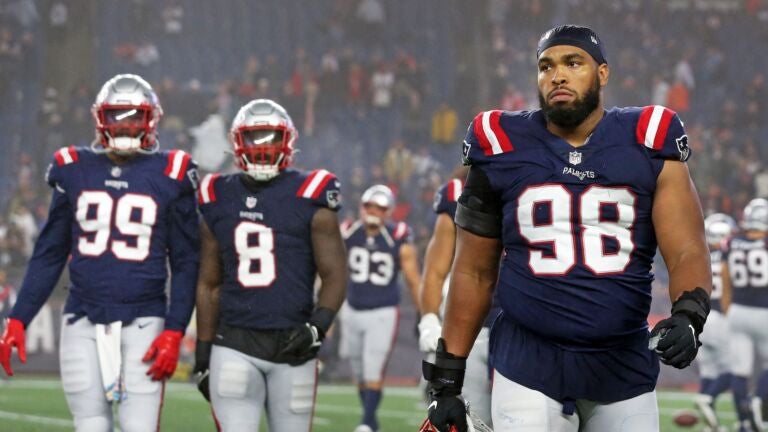 Patriots cut defensive tackle Carl Davis