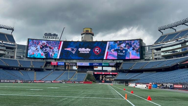 Gillette Stadium unveils new 22,200 square-foot video board