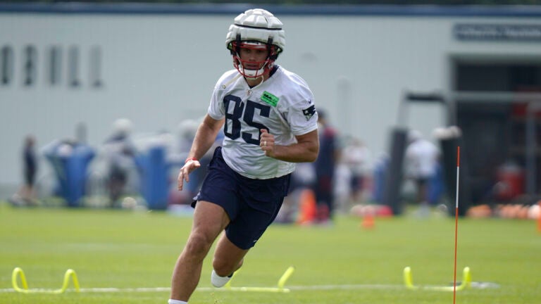 New England Patriots' Mac Jones connects with Hunter Henry for TD - NBC  Sports