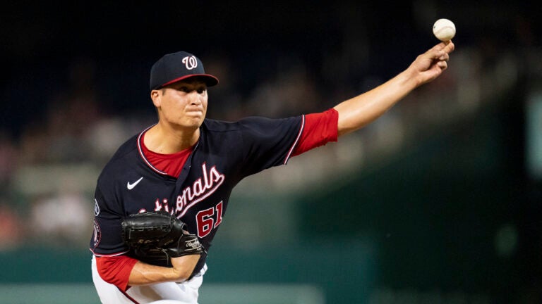 Red Sox beat Nationals 5-4 in series opener