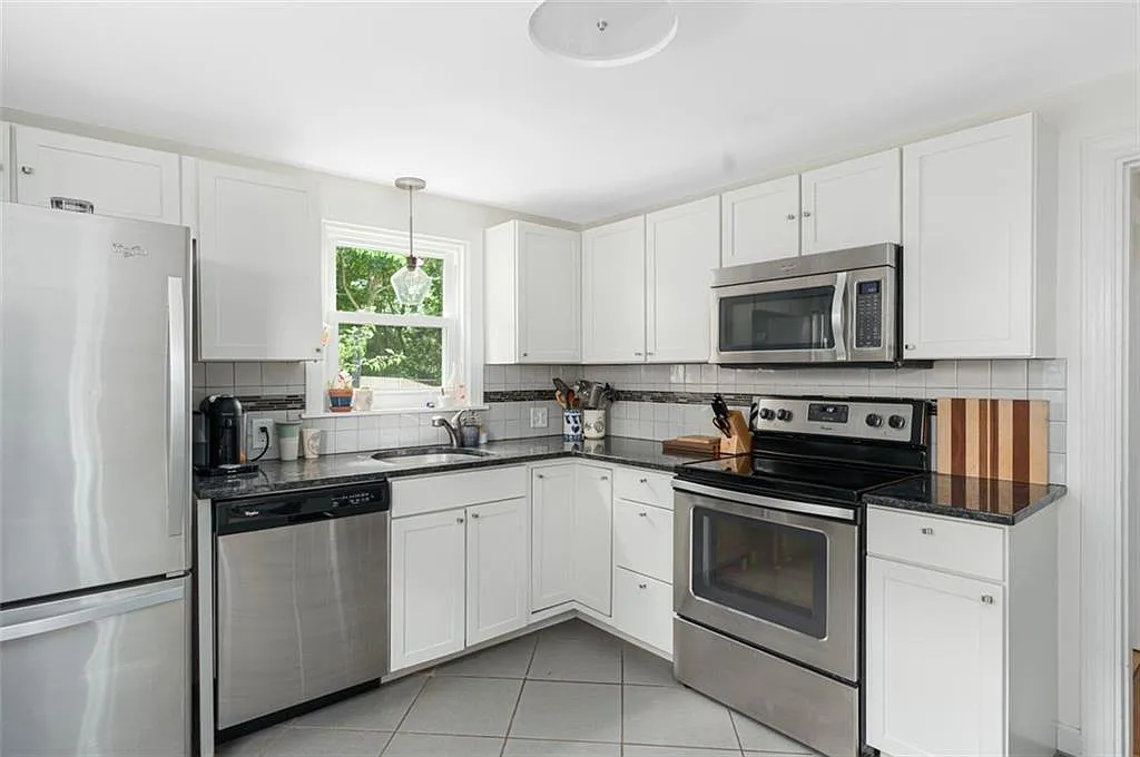 In Rhode Island A Peek At Two Ends Of The Housing Market   Warwick Kitchen 64e8e4694df1a.webp