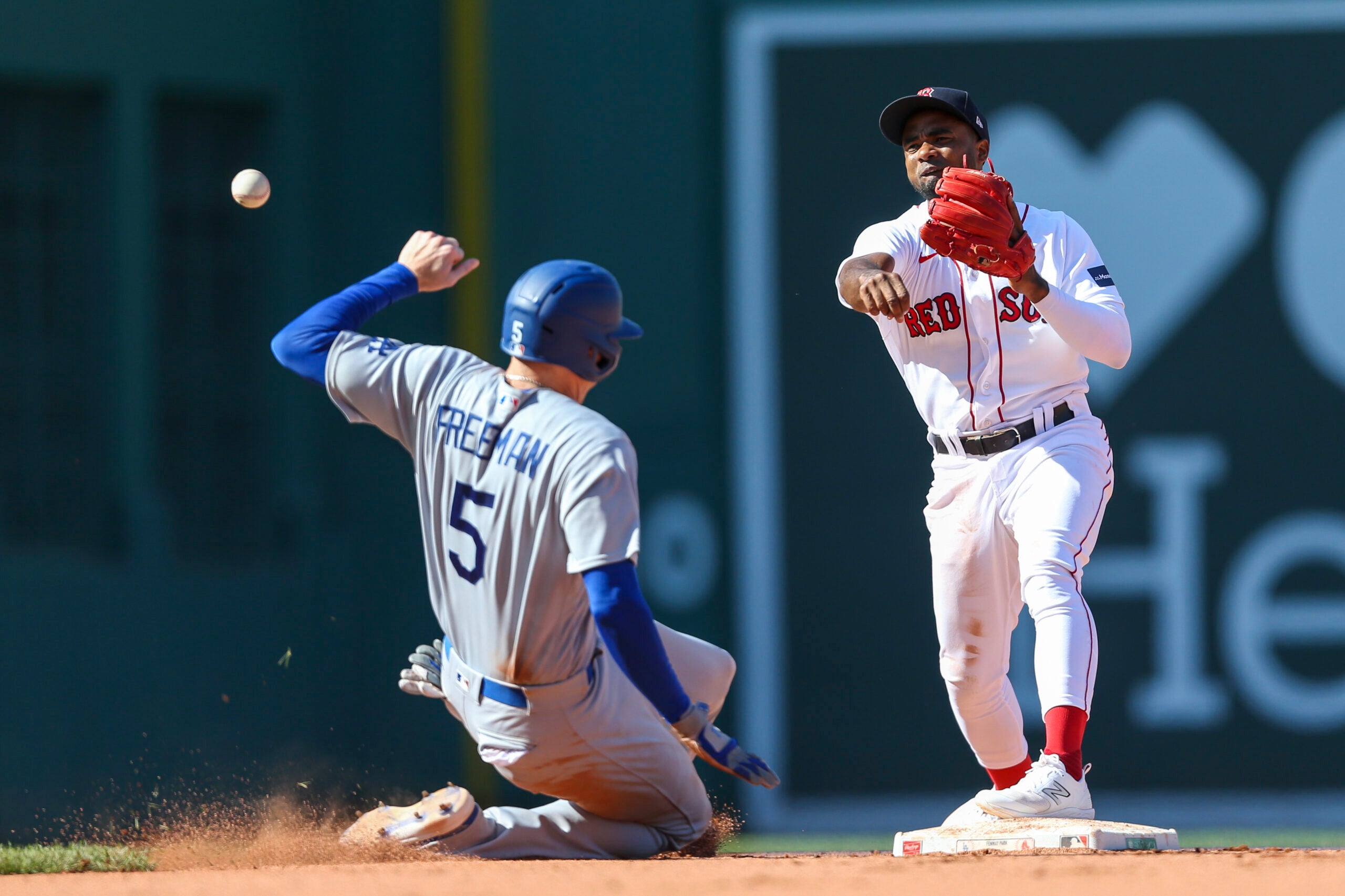 Adam Duvall's 3-run HR helps lift Red Sox past Dodgers, 8-5