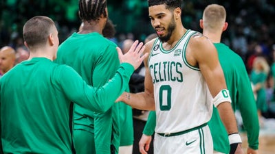 Payton Pritchard gets engaged to girlfriend Emma MacDonald