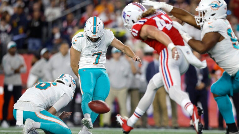 Dolphins vs. Patriots Week 17 Highlights