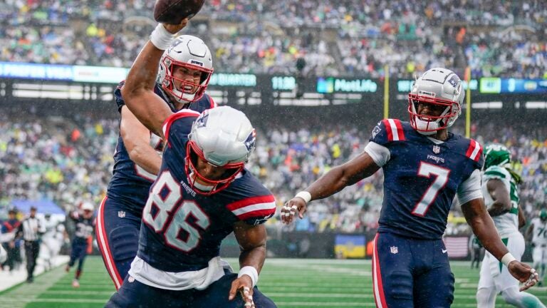 Jets CB Sauce Gardner Reacts on Hit by Patriots QB Mac Jones on