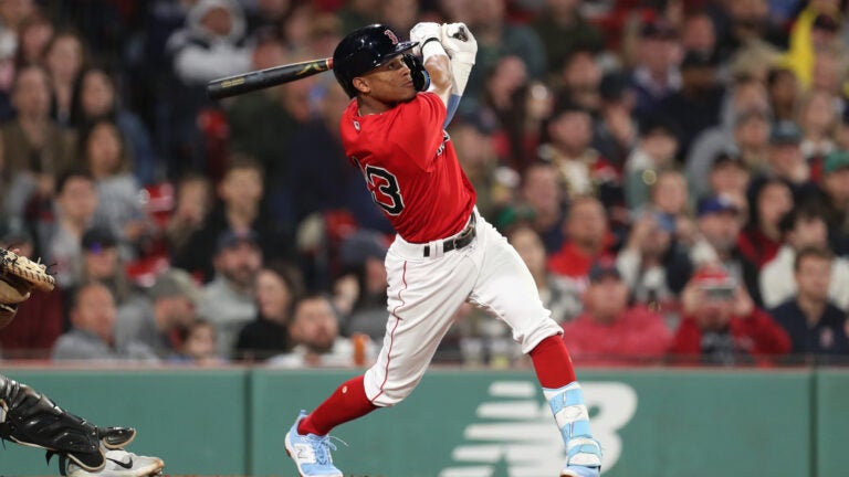 Red Sox rally past White Sox for second win in last 8