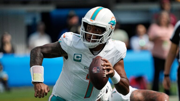 A look back at the 5 most memorable jerseys and uniforms in Dolphins history