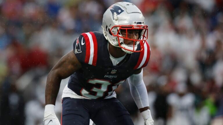 Jonathan Jones, Sidy Sow ruled out for Patriots vs. Jets