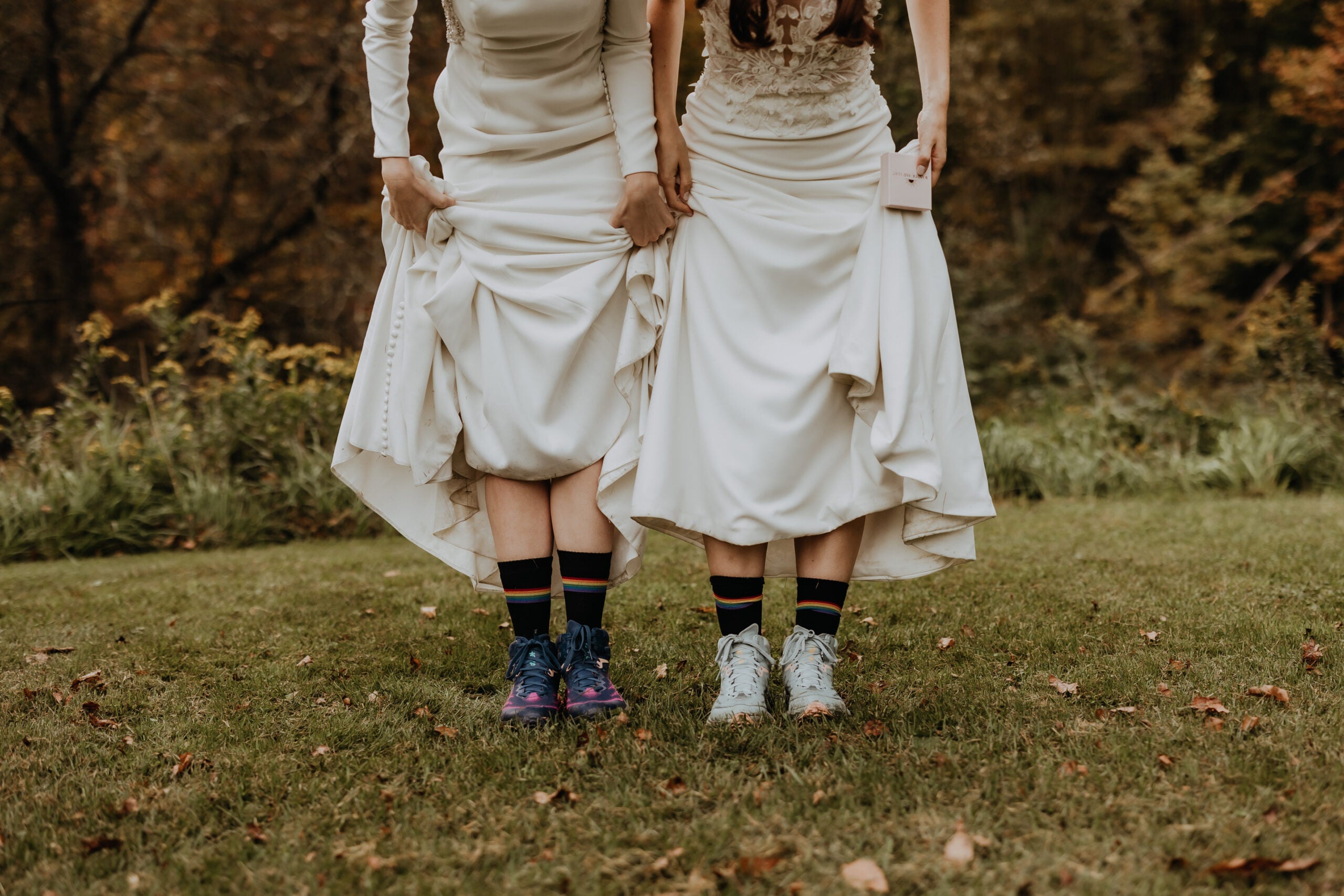 Couple hikes up Vermont mountain in wedding dresses to wed at