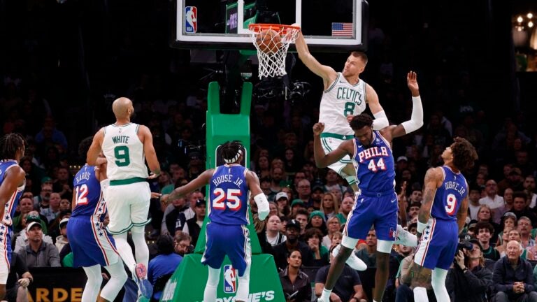 Celtics fans shower love on legendary Kevin Garnett - The Boston Globe