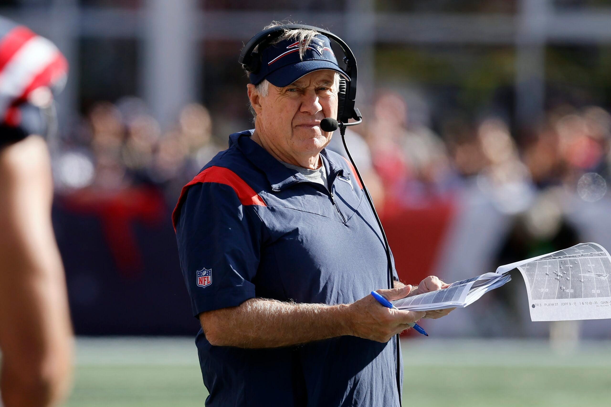 Mac Jones talks Bill O'Brien, Ezekiel Elliott & more on WEEI