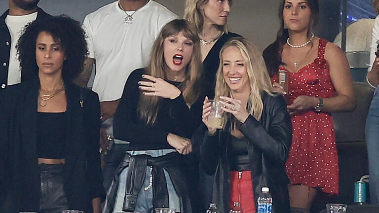 Taylor Swift and Brittany Mahomes watch play between the New York Jets and the Kansas City Chiefs.