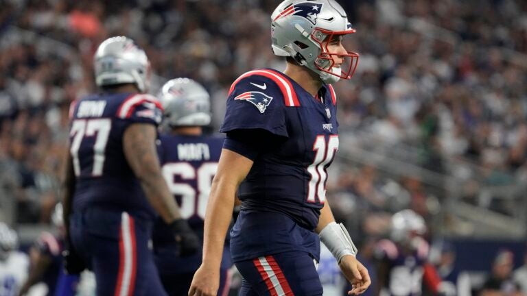 Patriots bench QB Mac Jones against Dallas Cowboys