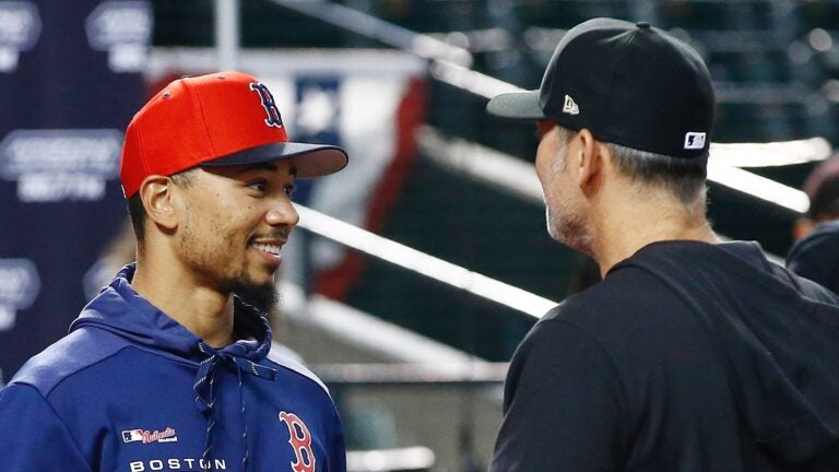 Mookie Betts crashes Torey Lovullo's press conference with a hug