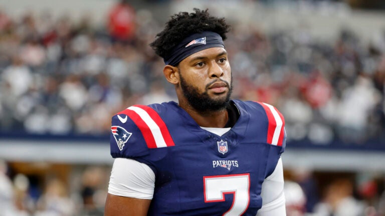 New England Patriots wide receiver JuJu Smith-Schuster (7) walks on the field prior to an NFL Football game in Arlington, Texas, Sunday, Nov. 1, 2023.