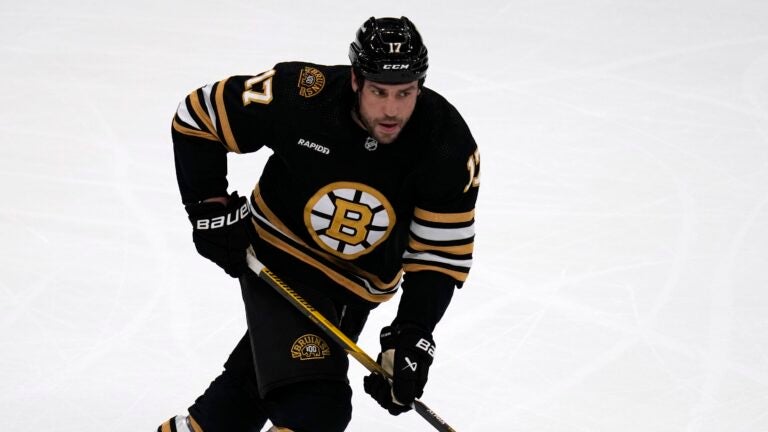 Bruins draft pick Matthew Poitras looks up to these NHL veterans – NBC  Sports Boston