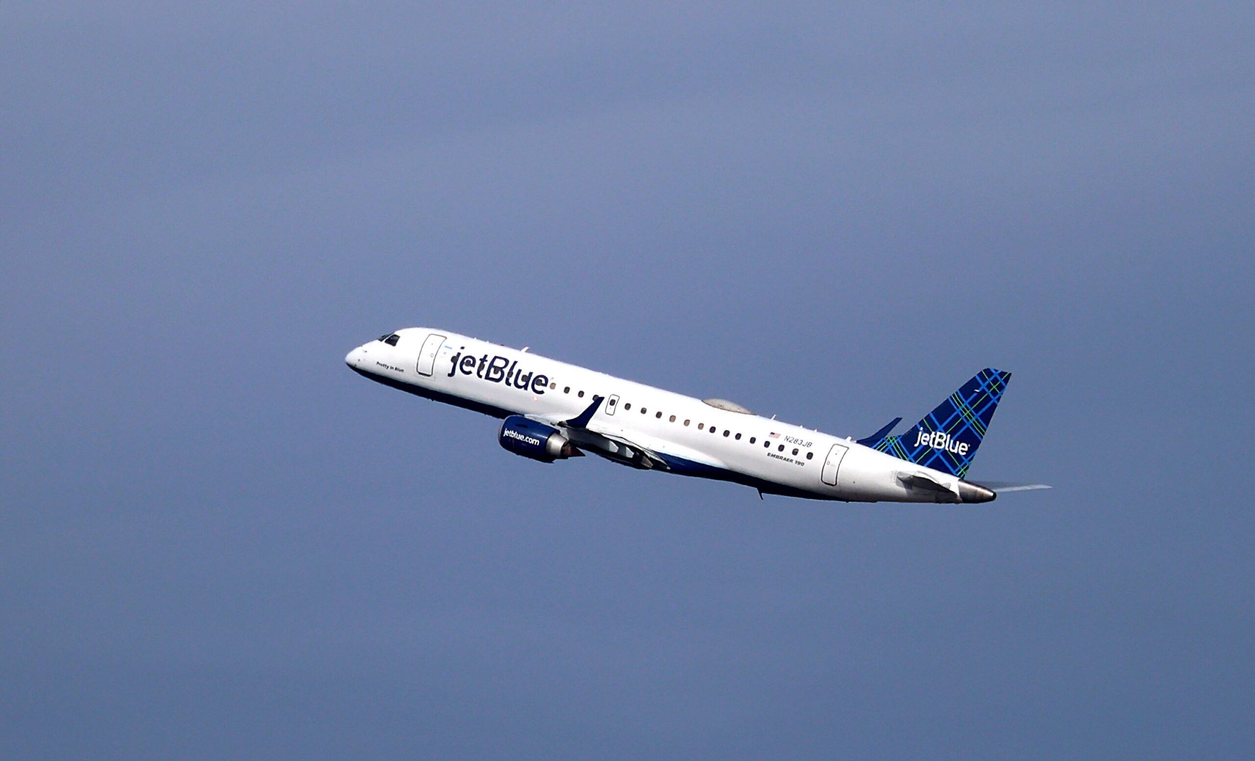 This Bermuda Airline Just Launched 2 New U.S. Routes