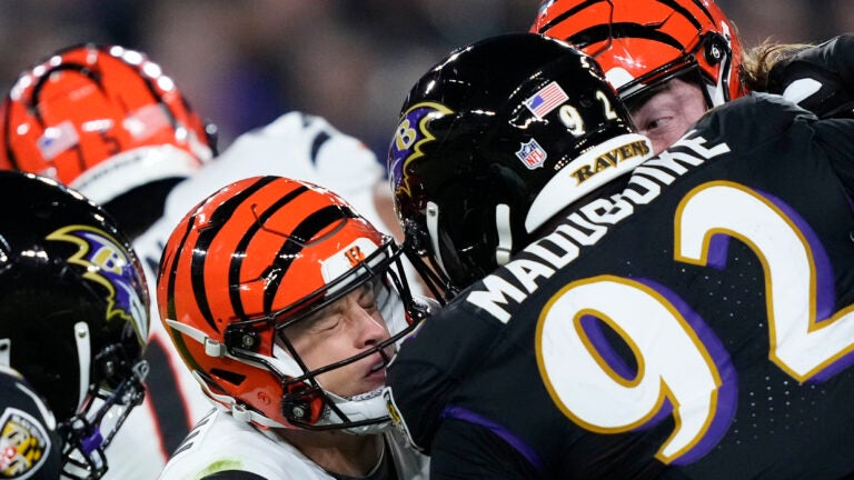 Bengals QB Joe Burrow Forced Out Of Loss To Ravens With Sprained Wrist