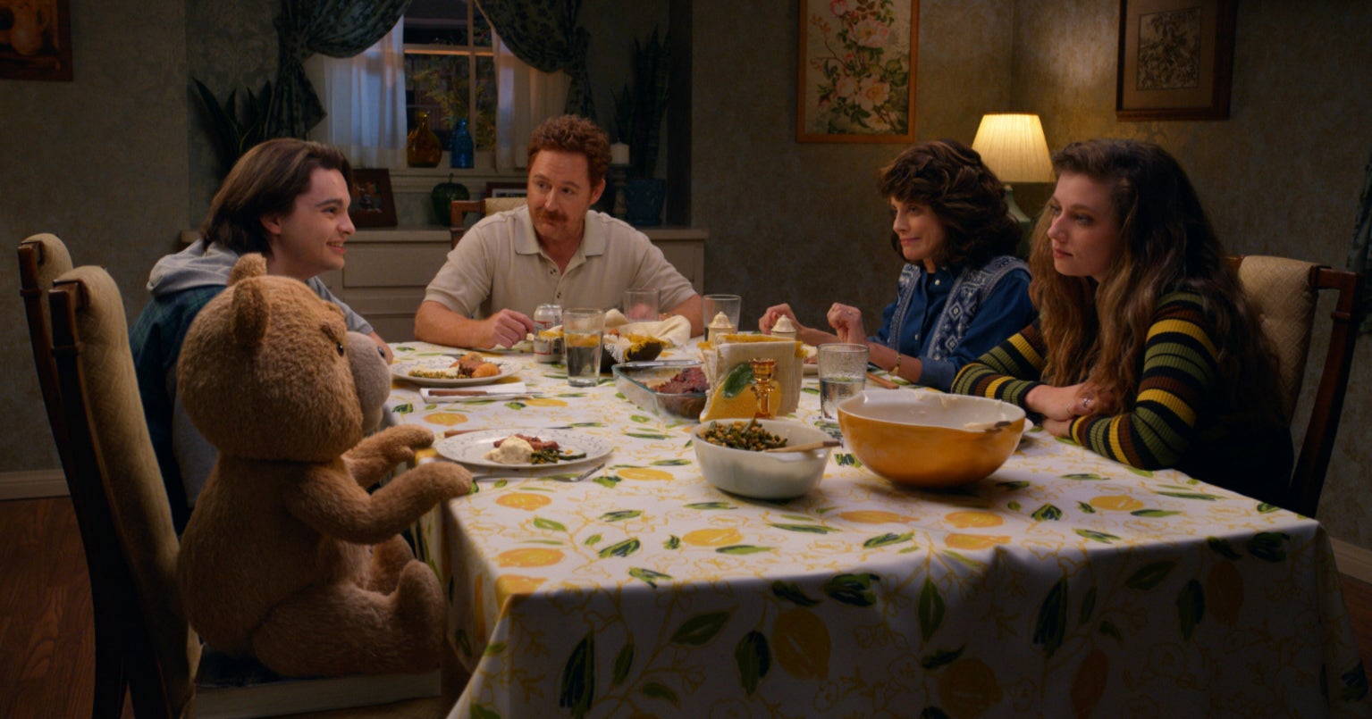 Max Burkholder, Alanna Eubach, Scott Grimes and Giorgia Whigham in the prequel series "Ted."