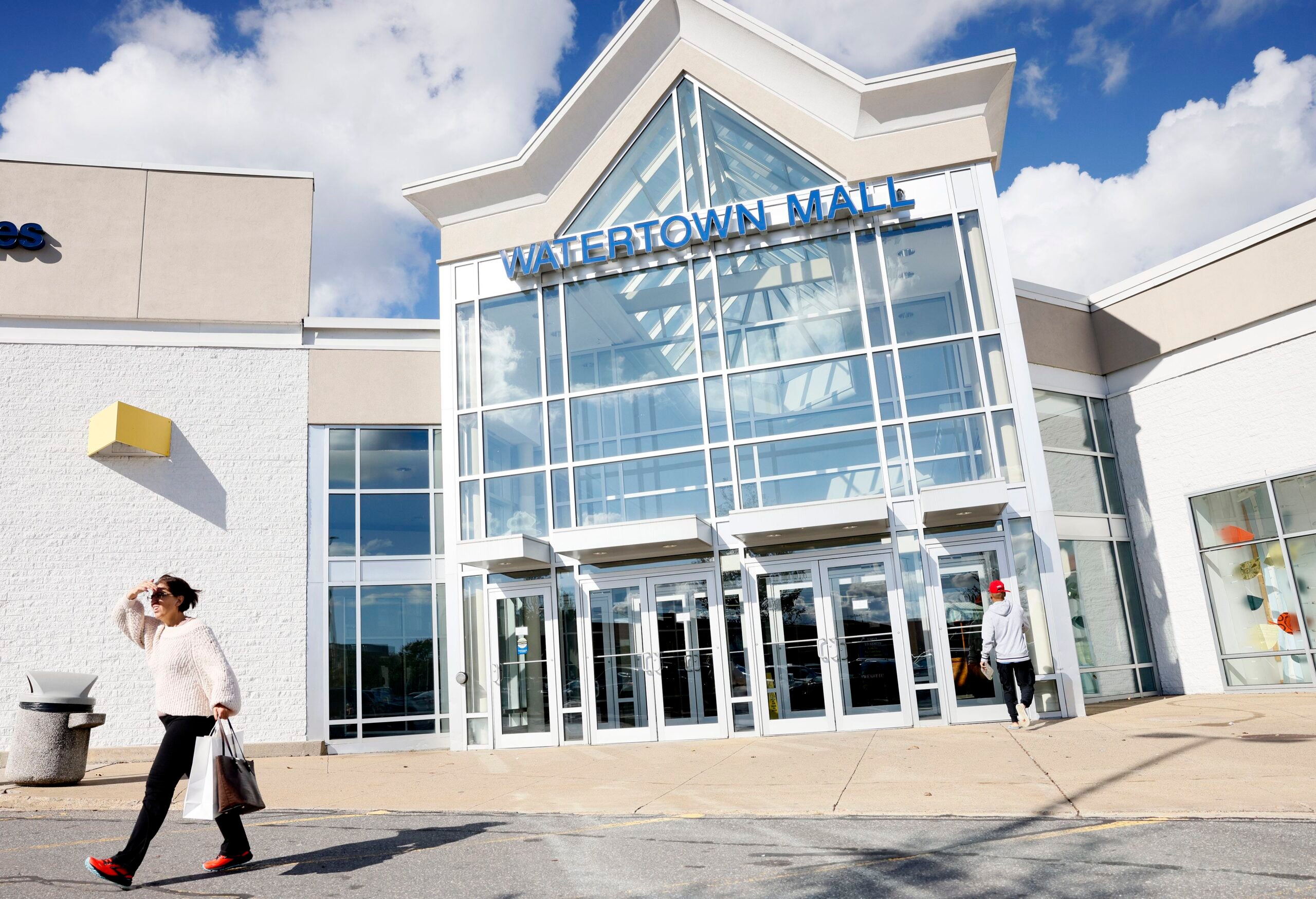 4 Incredible Retail Shopping Centers Drivable from Boston