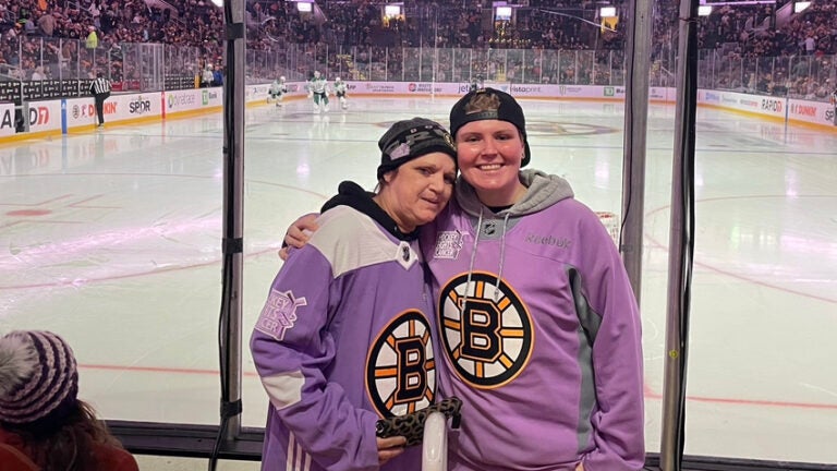 Boston bruins hockey sales fights cancer jersey