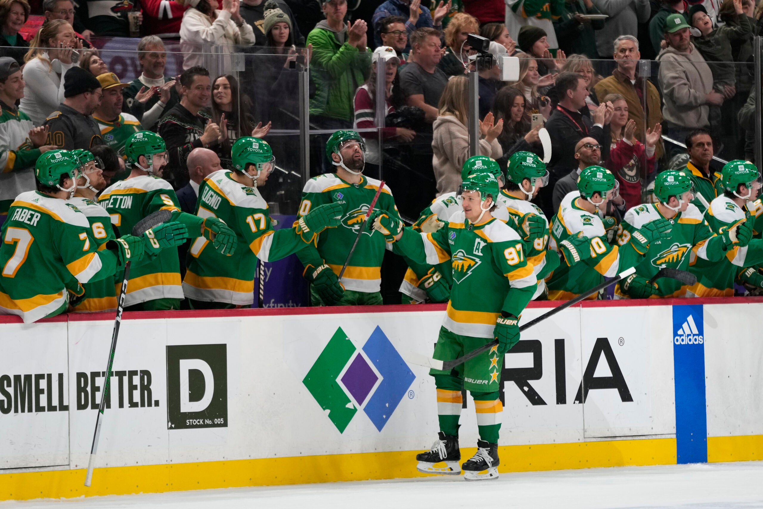 Bruins drop fourth straight losing 3 2 to Minnesota Wild