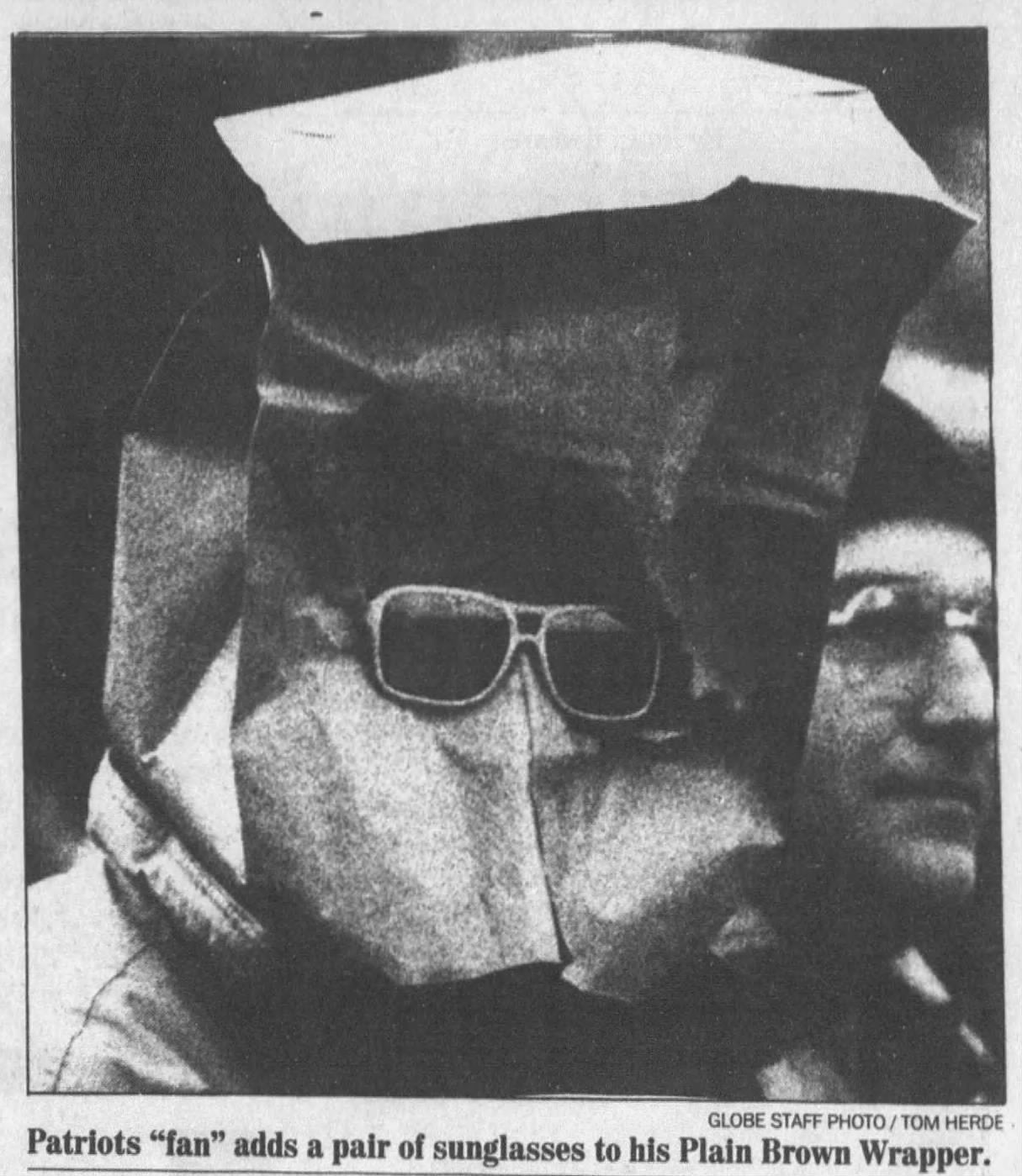 1992 Patriots fan Globe sports