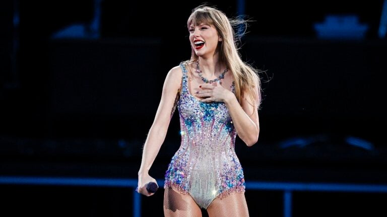 Taylor Swift moments we remember 'All Too Well'